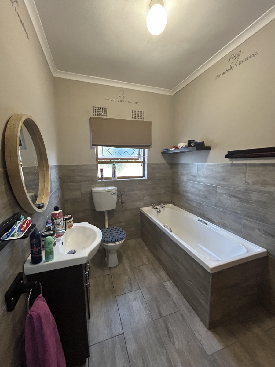 3 Bedroom Property for Sale in Beacon Bay Eastern Cape